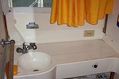 31 Bertram - Flybridge Cruiser - $ USD