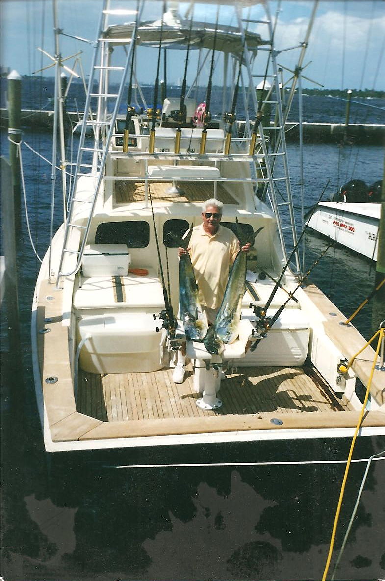 1977 31' Bertram Flybridge w/454 EFI Mercury Cruisers