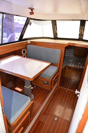 31 Bertram - Flybridge Cruiser - $120,000 USD