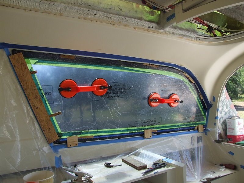 Installation of the Side Window Moldings