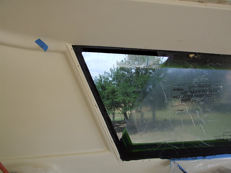Installation of the Side Window Moldings